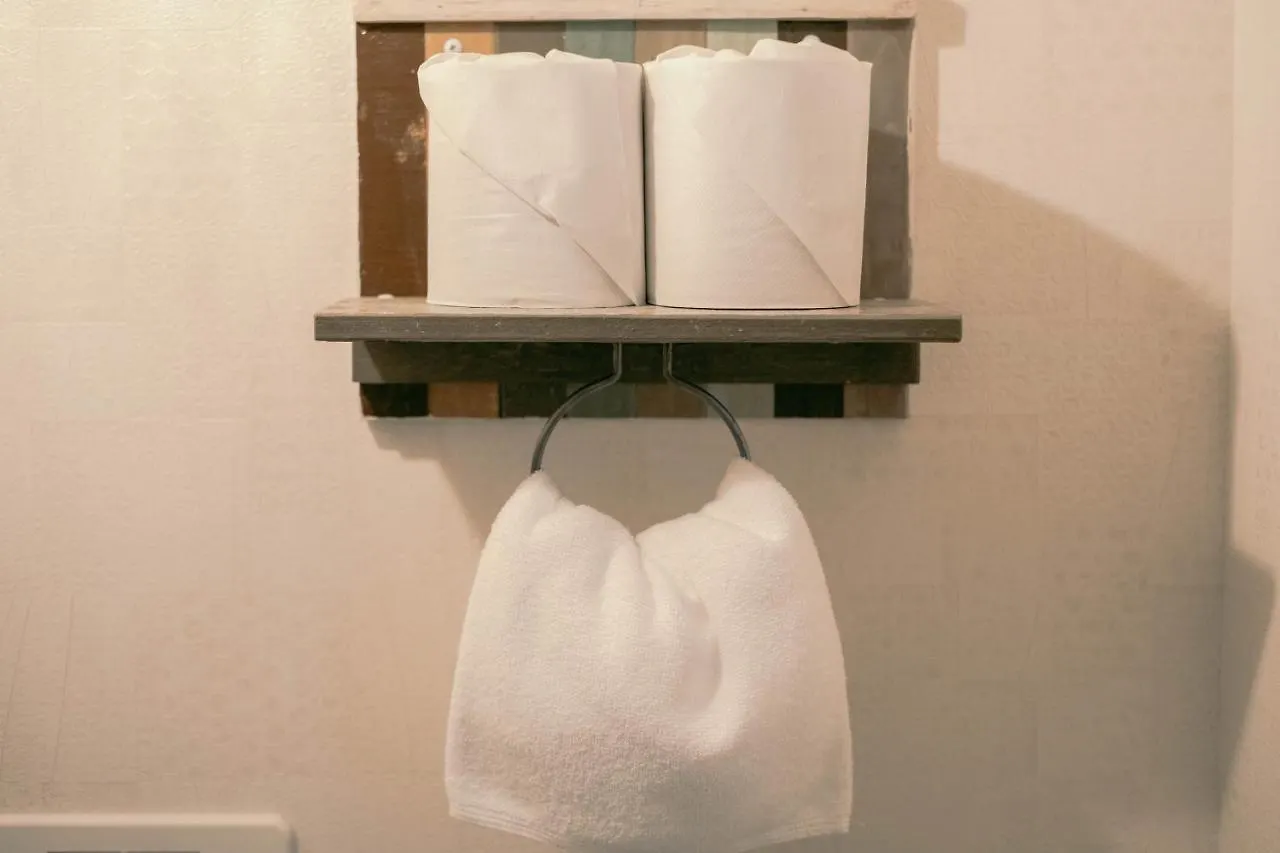 7 Rooms Hotel & Cafe - 30Mins From Disneyland طوكيو