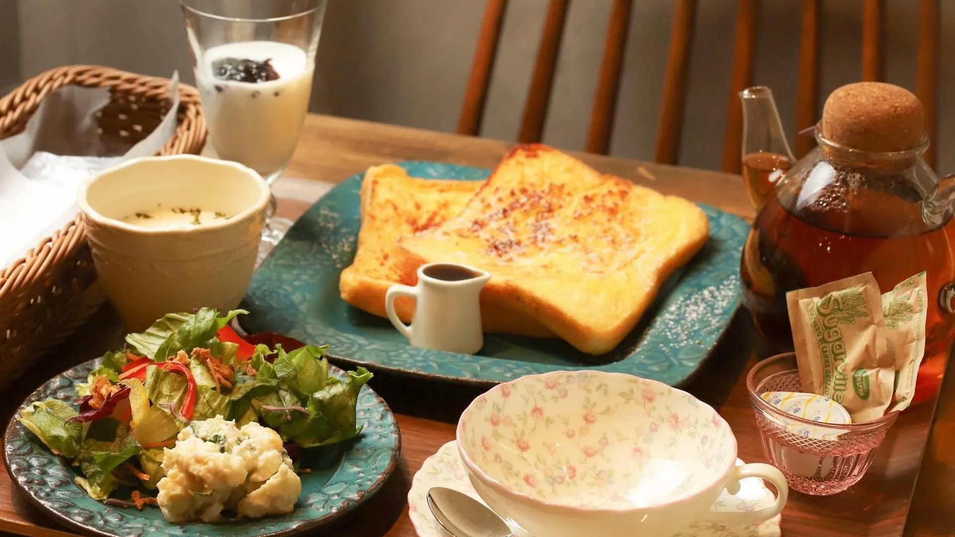 7 Rooms Hotel & Cafe - 30Mins From Disneyland طوكيو