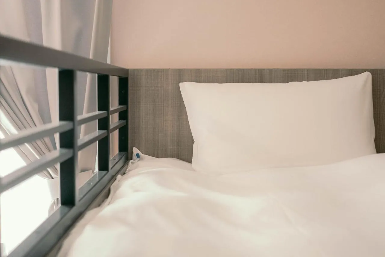 7 Rooms Hotel & Cafe Tokyo 2*,  Japan