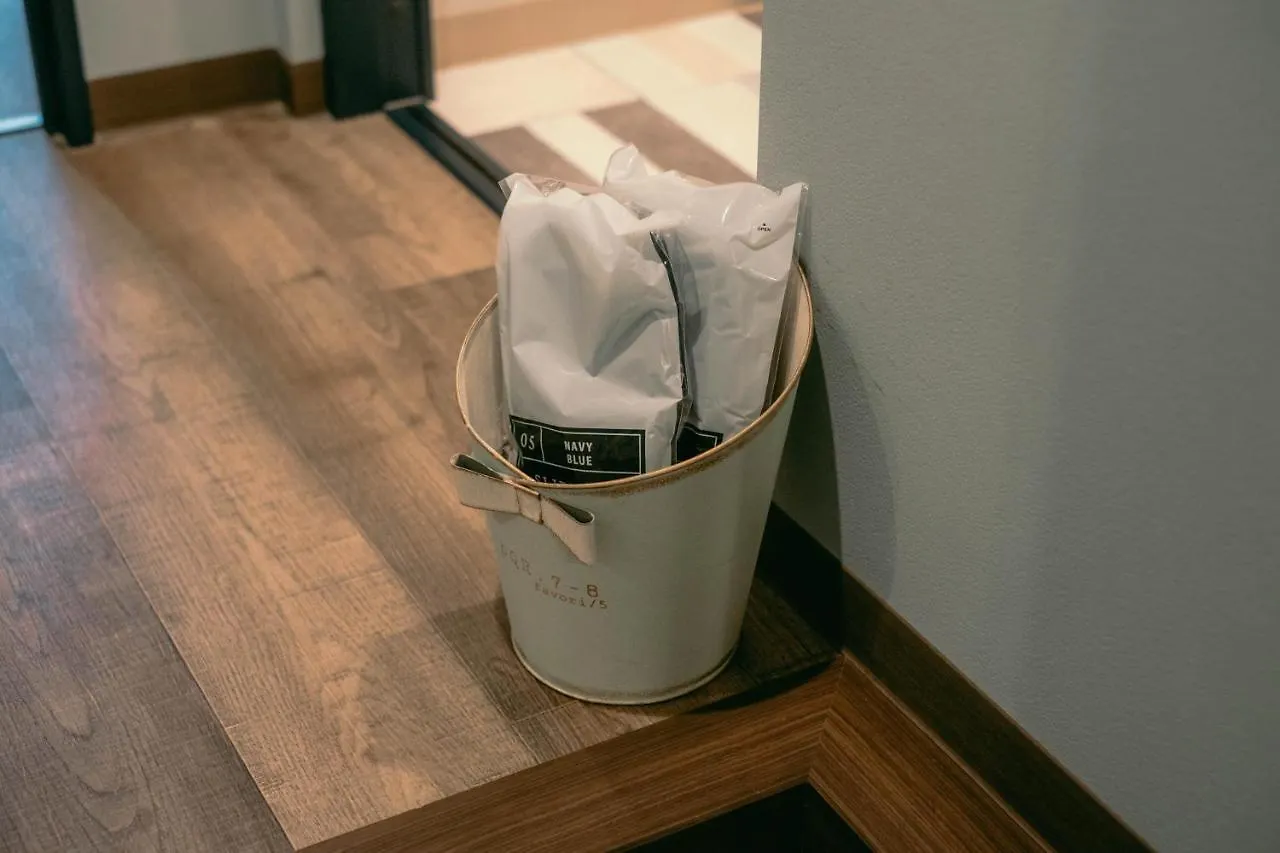 7 Rooms Hotel & Cafe Tokyo 2*,
