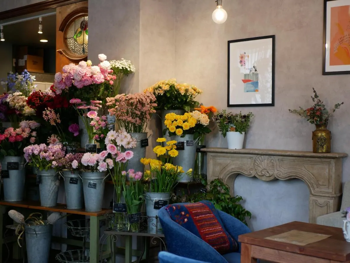 7 Rooms Hotel & Cafe Tokyo Japan