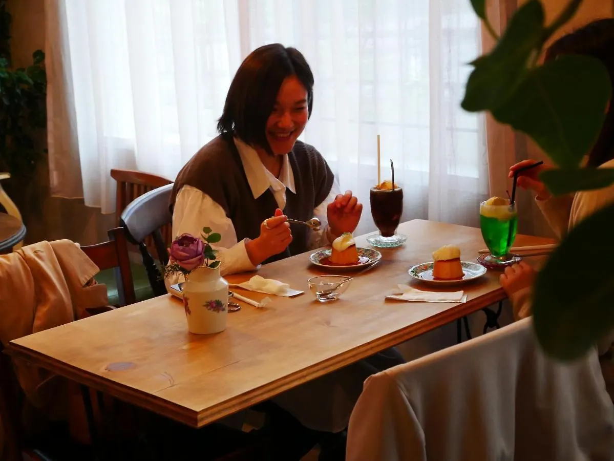 7 Rooms Hotel & Cafe Tokyo