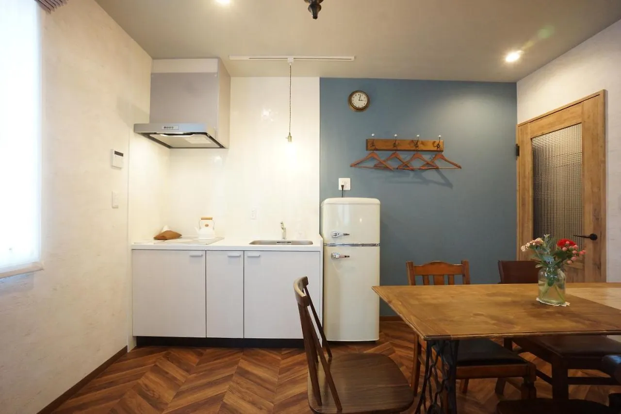 7 Rooms Hotel & Cafe Tokyo 2*,  Japan